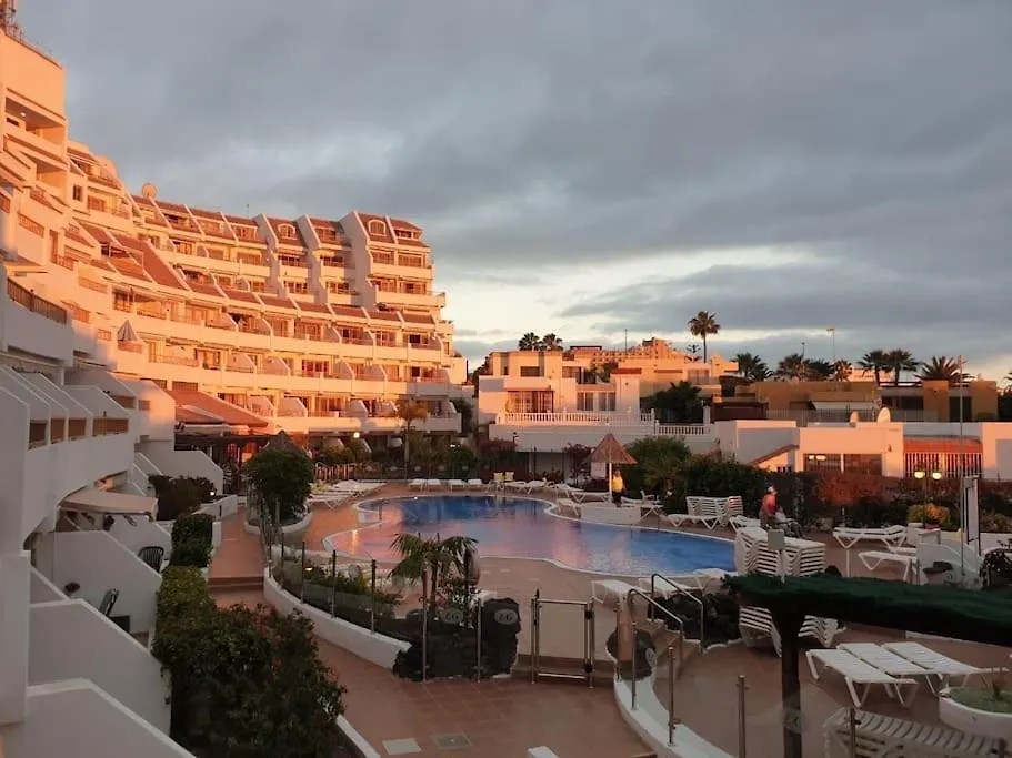 Costa Adeje Modern Studio, Close To The Beach Spain