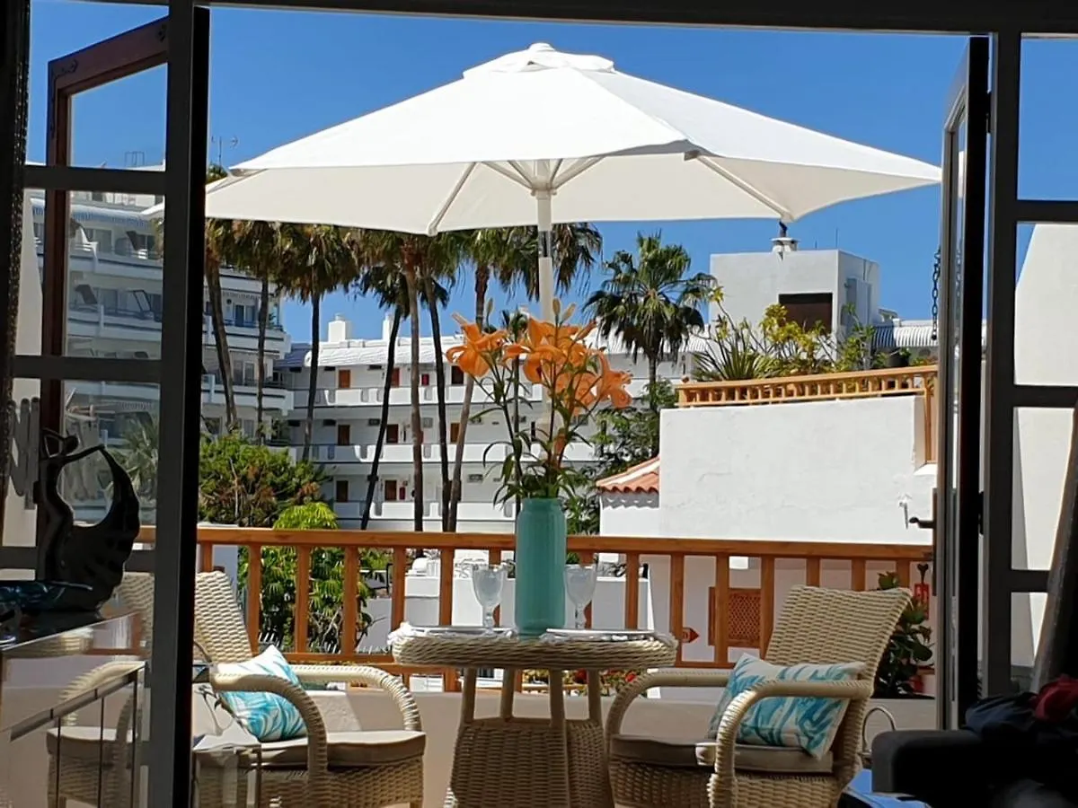 Costa Adeje Modern Studio, Close To The Beach contacts